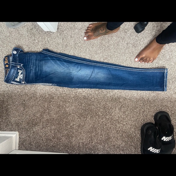 Rock Revival Jeans - Picture 4 of 4